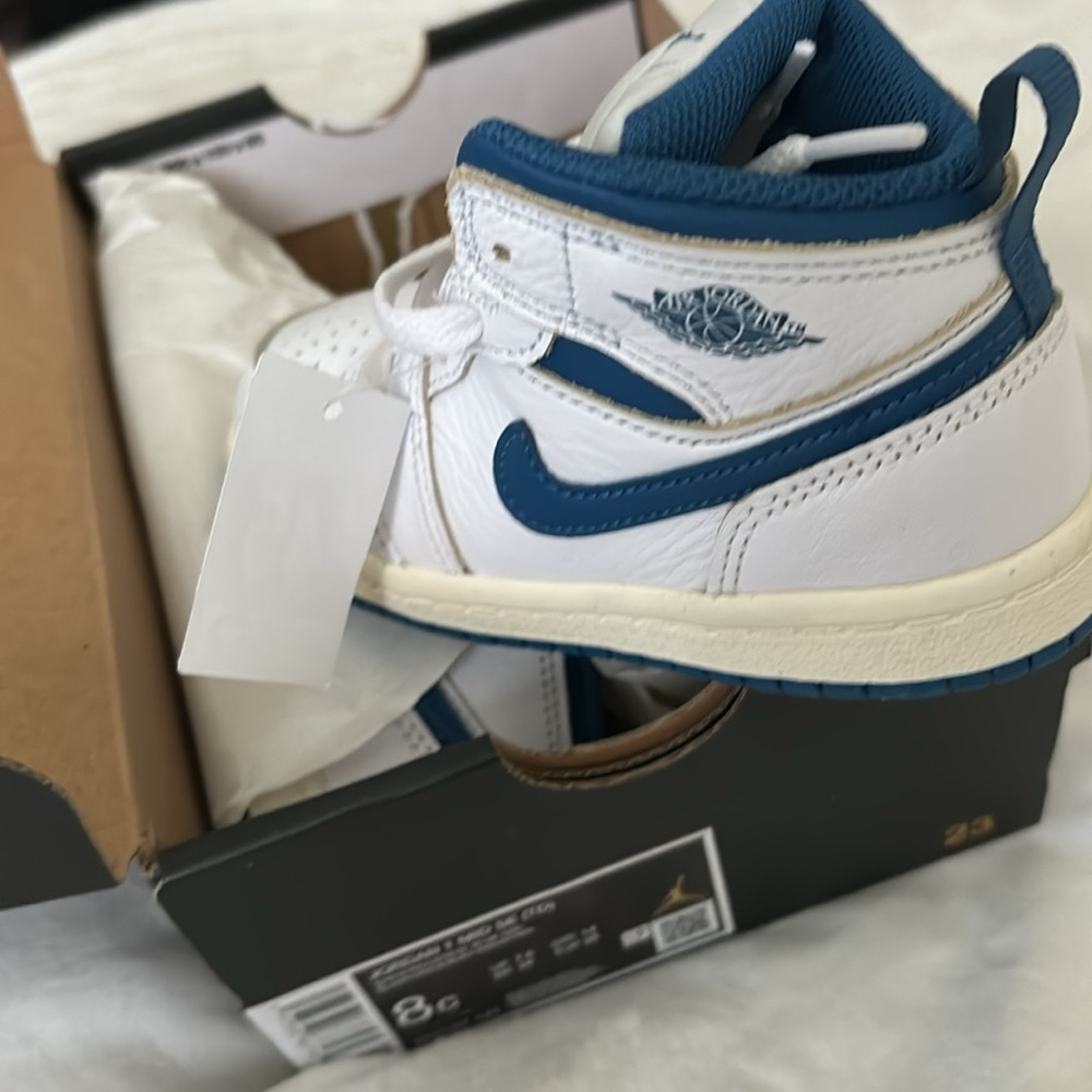Nike Jordans Air 1 Toddler NWT - Picture 3 of 5